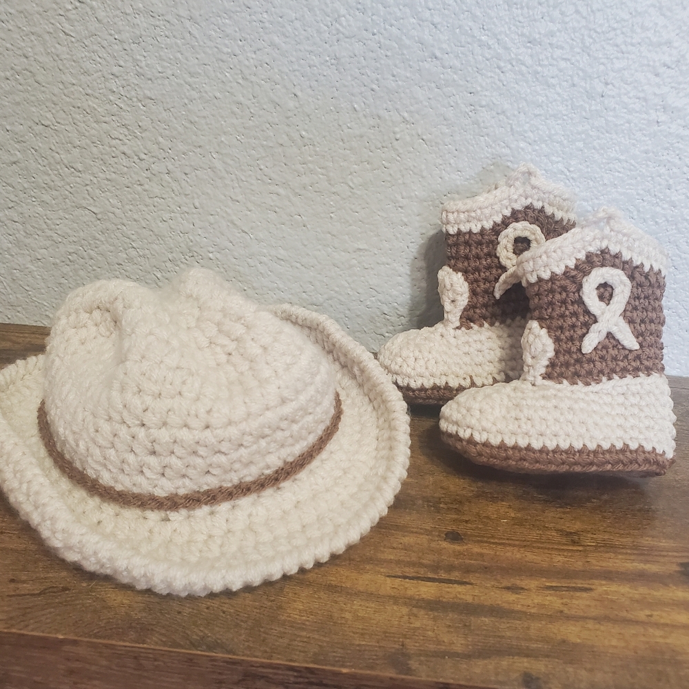 Crochet baby cowboy boots and hat - Picture 1 of 5
